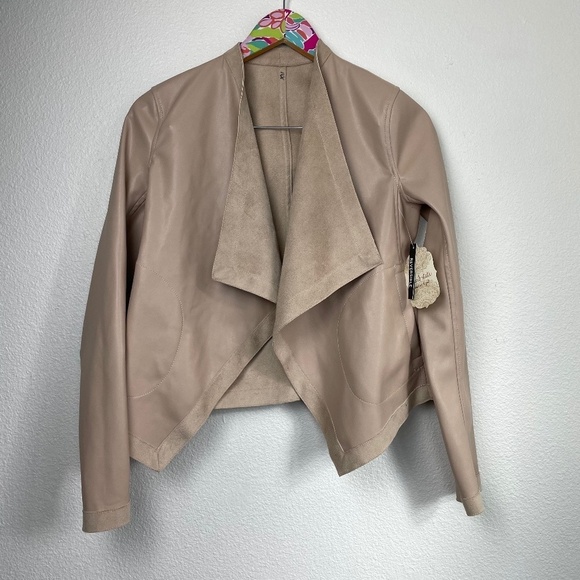 NWT Altar'd State lovely reversible jacket size XS - Picture 4 of 9